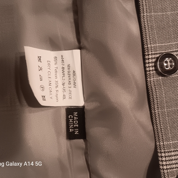 Mens Vest - Picture 7 of 7